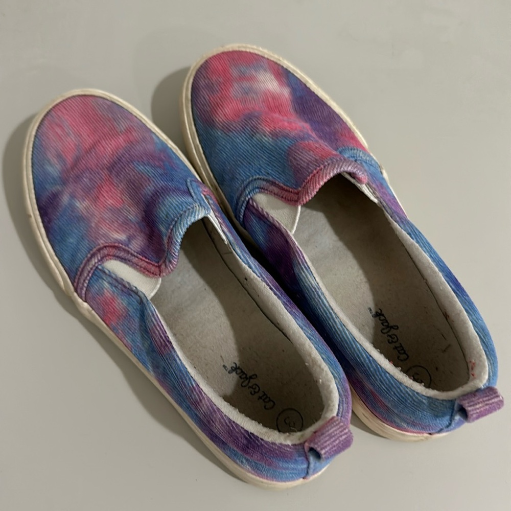 Cat & jack tie dye slip ons